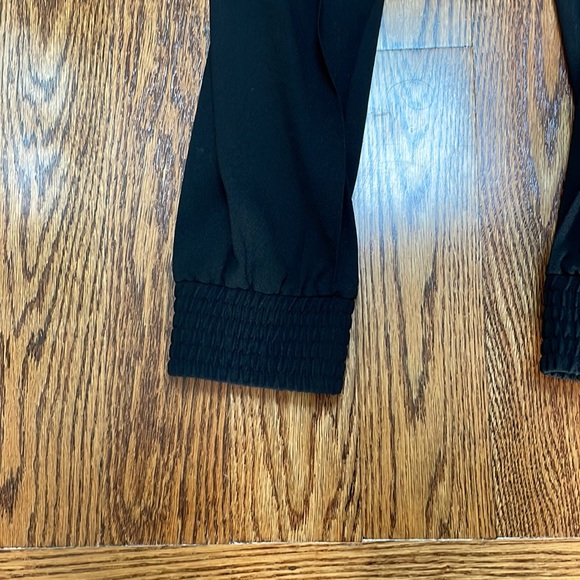 Vionette Black Pant - Picture 2 of 5